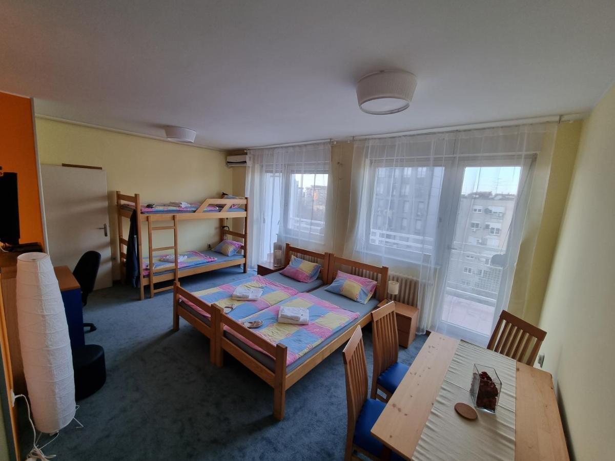 Spirit Hostel And Apartments Beograd Bagian luar foto