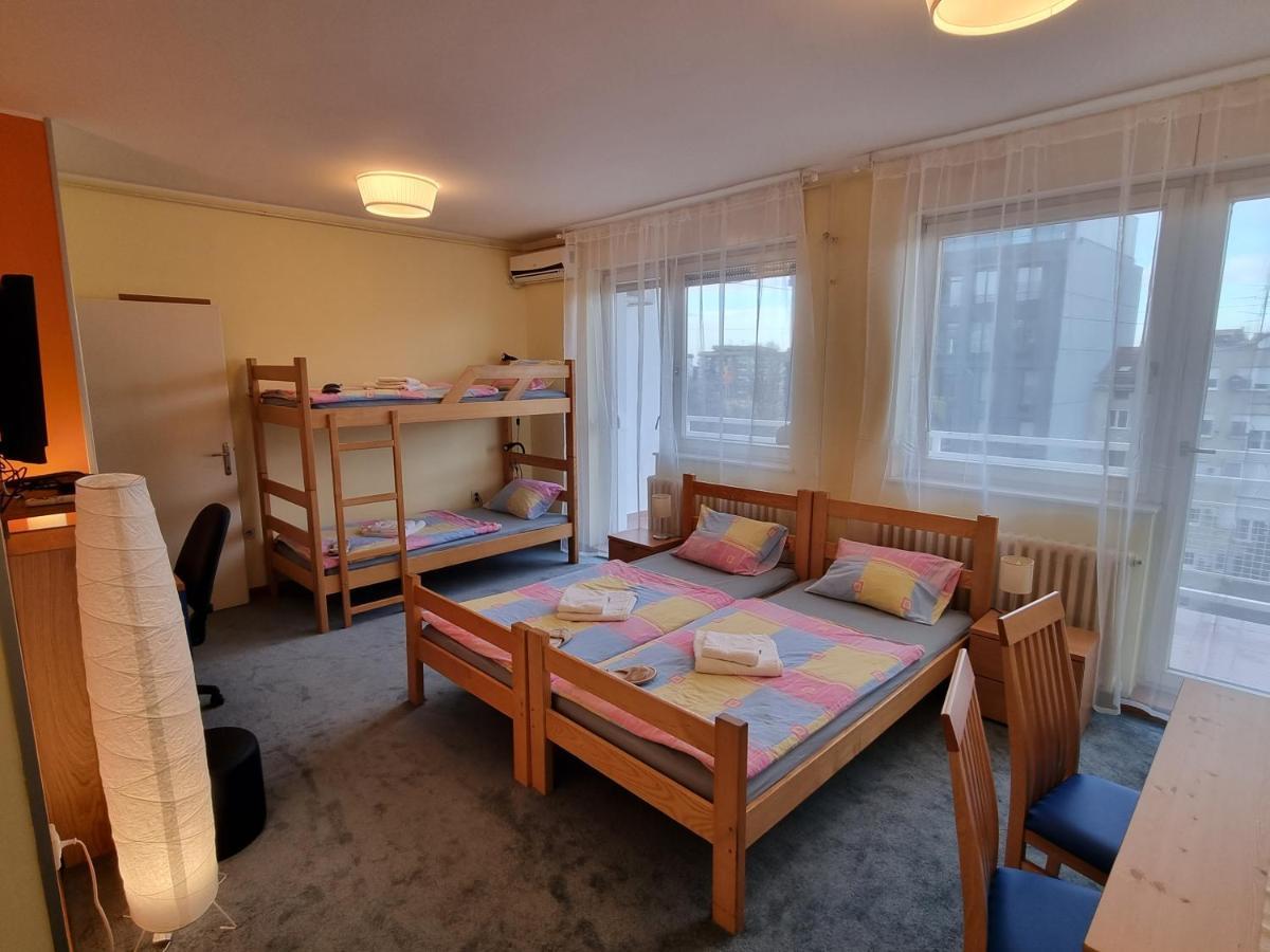 Spirit Hostel And Apartments Beograd Bagian luar foto