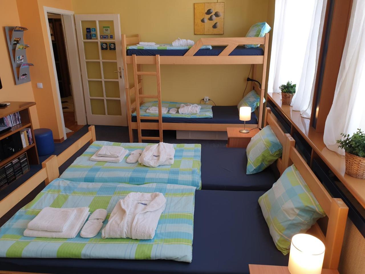 Spirit Hostel And Apartments Beograd Bagian luar foto